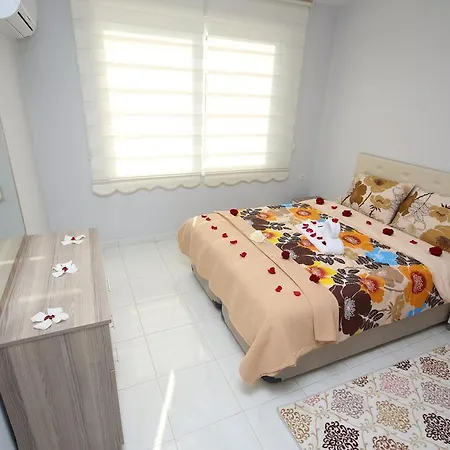 Nl, 1 B/r Angels 3 No.5 Apartment *